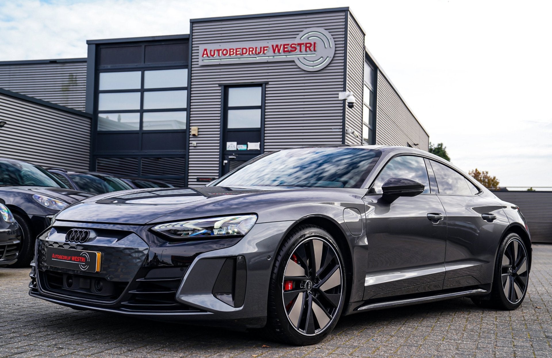 Audi E-tron GT RS 93 kWh | Carbon | B&O 3D | Massage | SOH 9, Auto's, Automaat, Dealer onderhouden, Gebruikt, Zwart