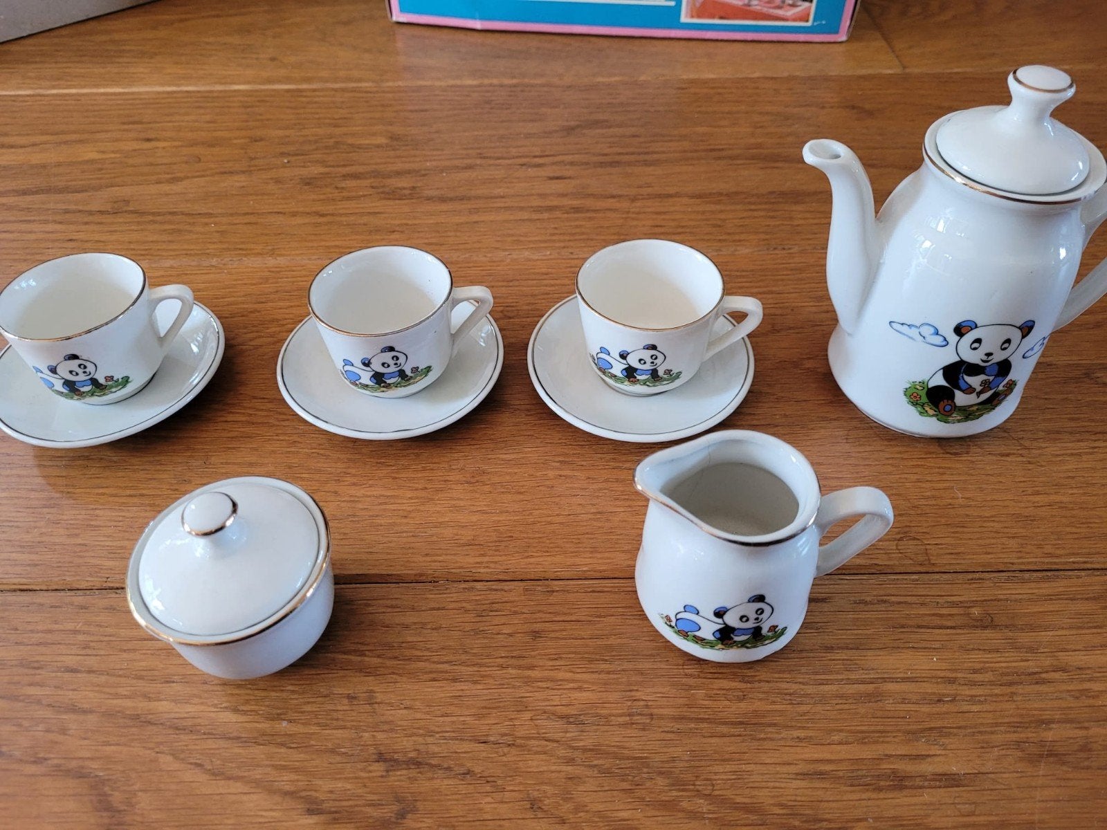 Porselein kinderservies Kahla panda, Ophalen
