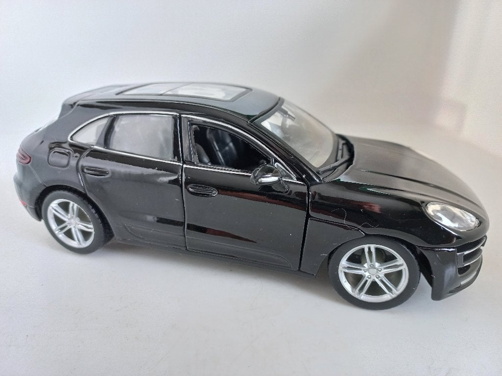 Porsche Macan Bburago 1:24 modelauto 117, Hobby en Vrije tijd, Modelauto's | 1:24, Ophalen of Verzenden, Zo goed als nieuw, Auto