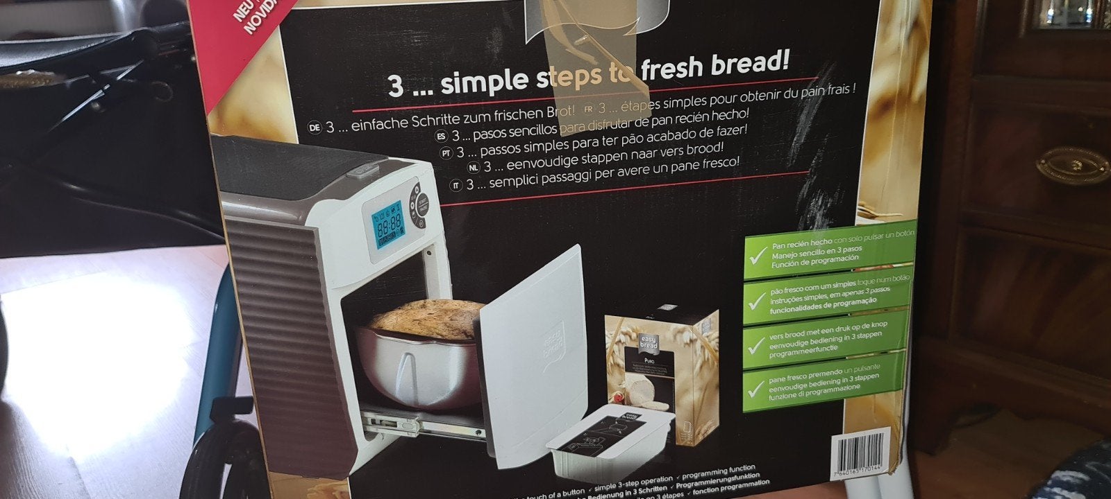 Broodbakmachine.Vers brood in 3 stappen, Ophalen, Zo goed als nieuw, Met timer, Kijkvenster