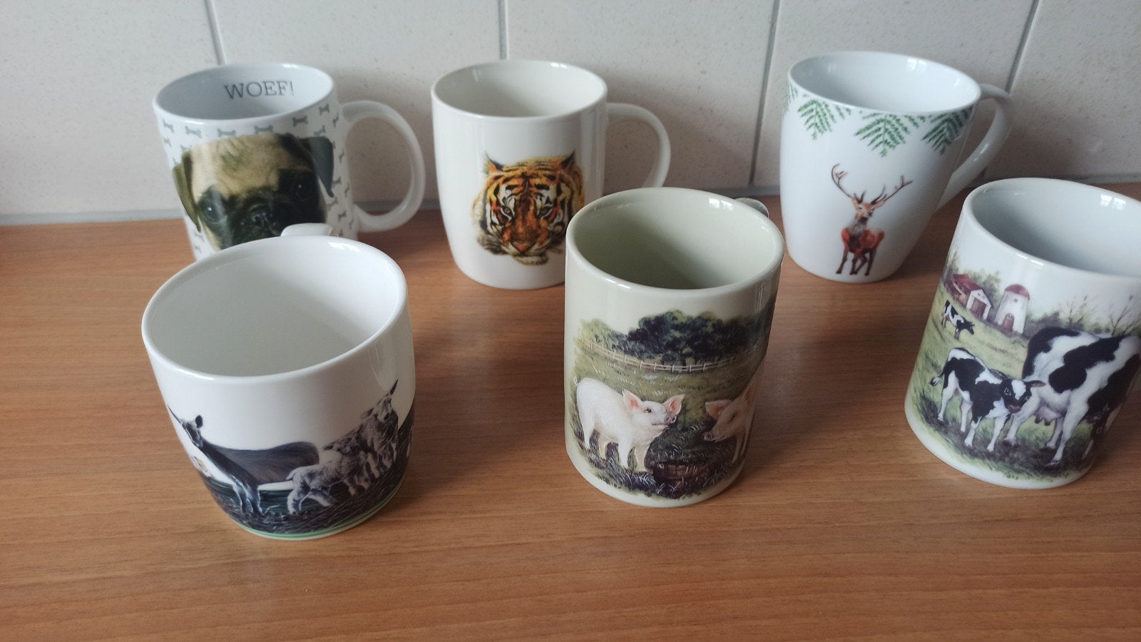 Dieren Bekers / Mokken /Koeien/ Varkens/ Ezels /Mops hondje,, Zo goed als nieuw, Overige stijlen, Aardewerk, Mok