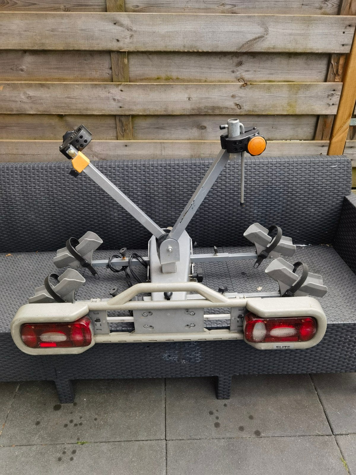 Gebruikte fietsendrager voor montage op de trekhaak. Geschik, Ophalen of Verzenden, Gebruikt, Trekhaakdrager, Elektrische fiets