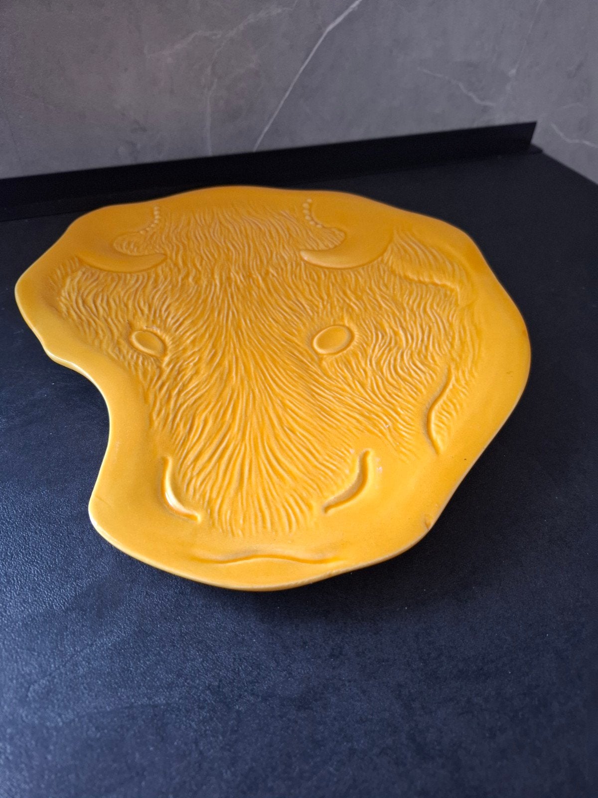 Vintage Geel Keramiek Schaal Stier Hoofd Wanddecoratie, Ophalen of Verzenden