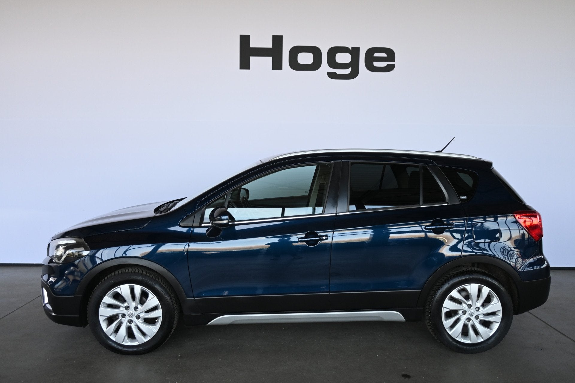 Suzuki S-Cross 1.4 Boosterjet Exclusive Automaat Clima Stoel, Stof, 4 cilinders, Met garantie (alle), 49 €/maand