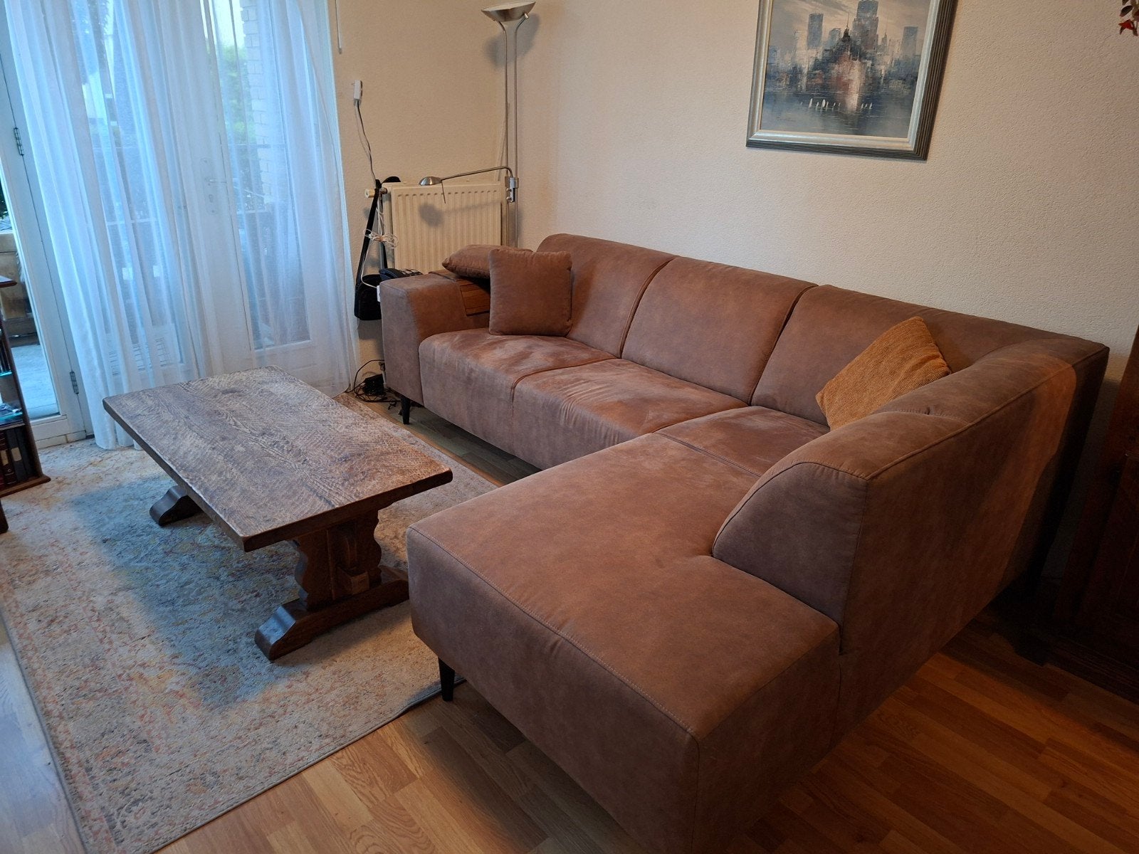 Comfortabele bruine hoekbank met loungetrap., Huis en Inrichting, Ophalen of Verzenden, Zo goed als nieuw, Stof