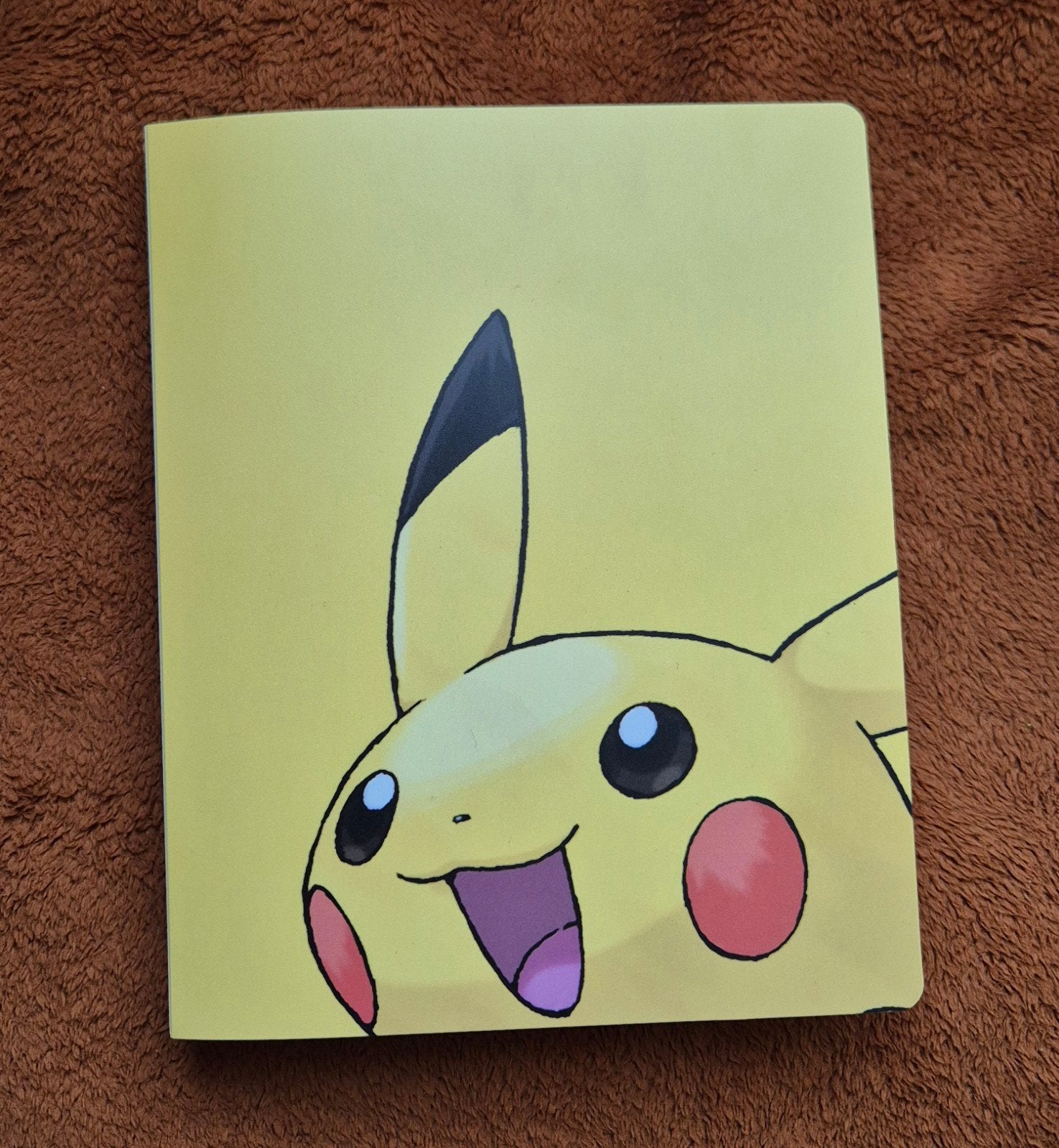 Pokémon TCG - Pikachu Binder / Mapje - Verzamelmap, Ophalen of Verzenden, Nieuw, Sleeves of Kaarthoesjes