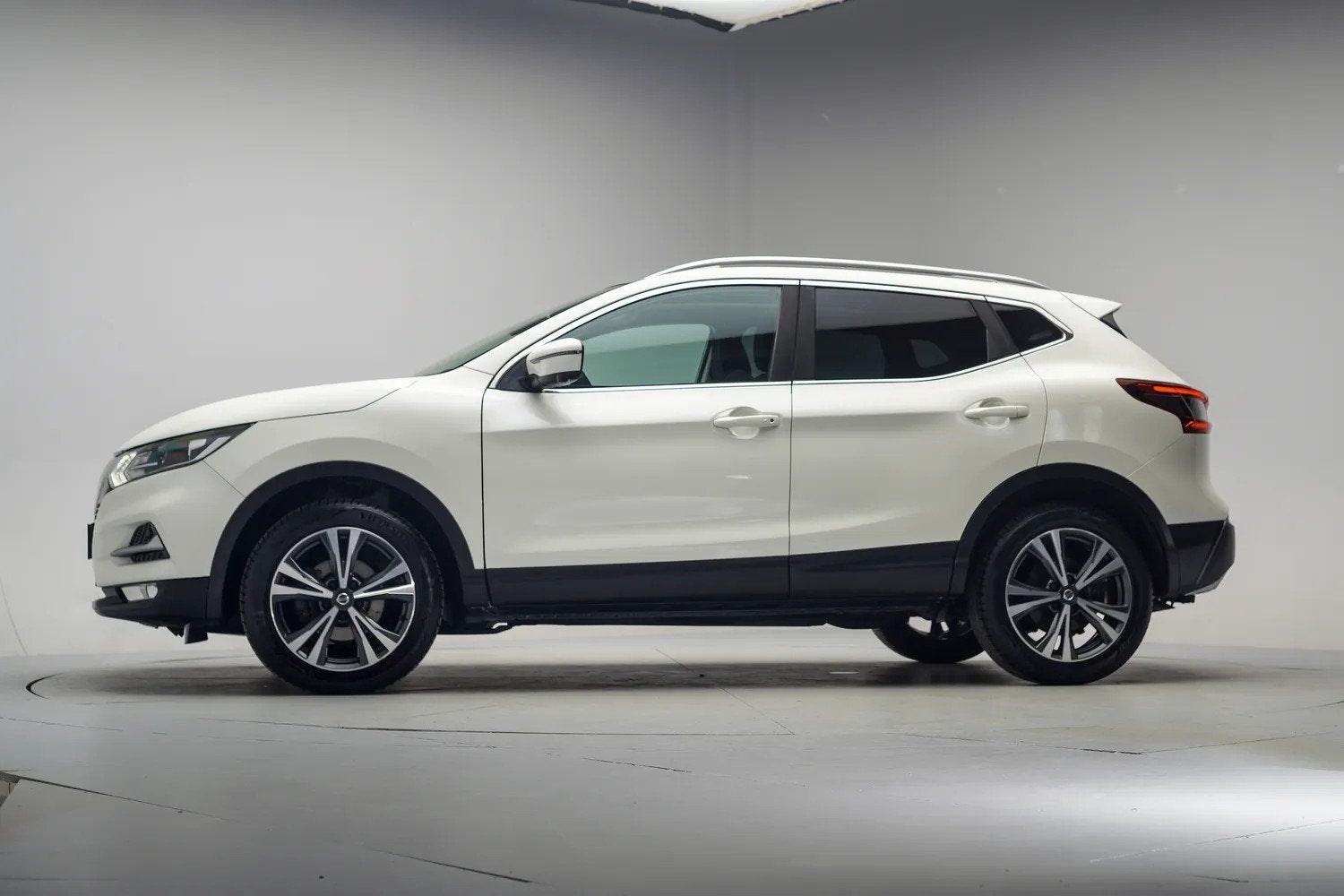 Nissan QASHQAI 1.3 DIG-T N-Connecta [ Navi Apple/Android Pan, Auto's, Gebruikt, 4 cilinders, Wit, Origineel Nederlands