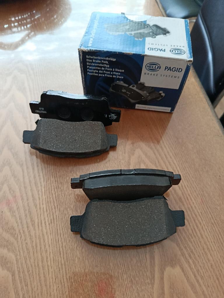 Remblokschuiven, Auto-onderdelen, Remmen en Aandrijving, Ophalen of Verzenden, Nieuw, Toyota