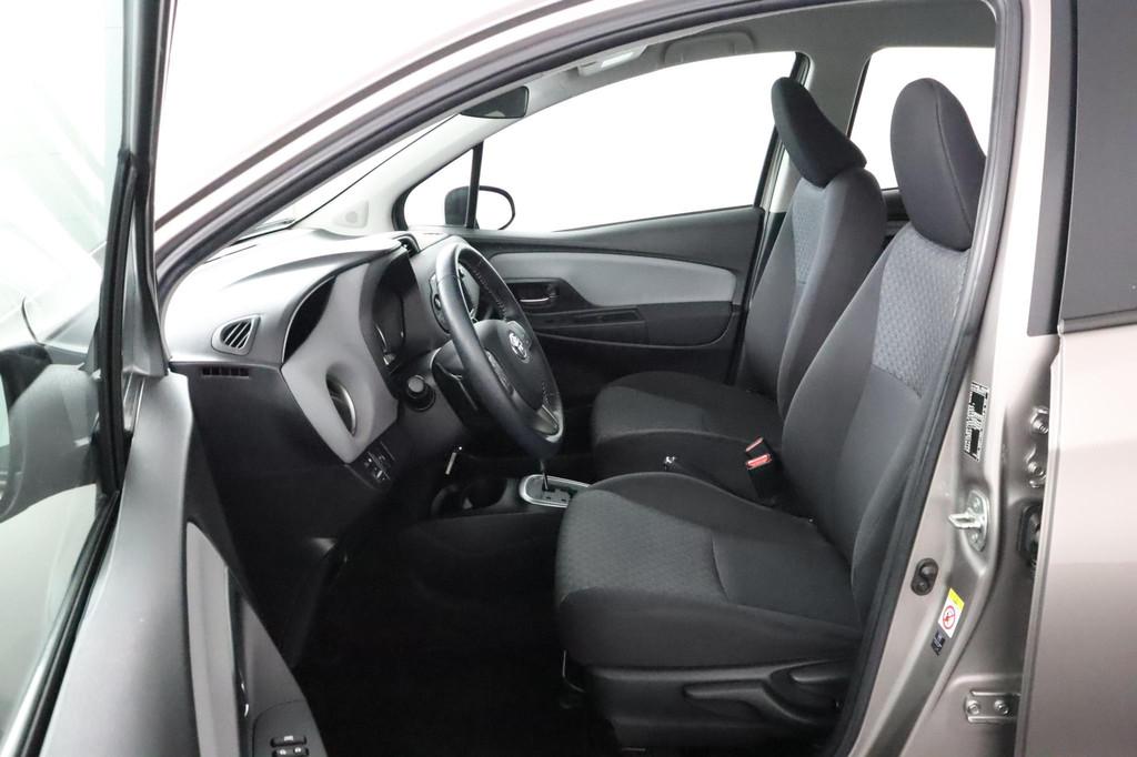 Toyota Yaris 1.3 VVT-i Aspiration |NAP|Dealeronderhouden|Aut, Auto's, Stof, Bruin, Bedrijf, 99 pk