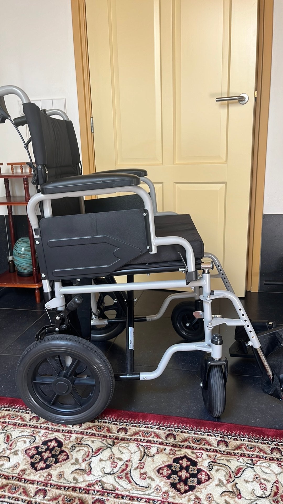 Transport rolstoel, Diversen, Rolstoelen, Ophalen, Inklapbaar, Zo goed als nieuw, Duwrolstoel