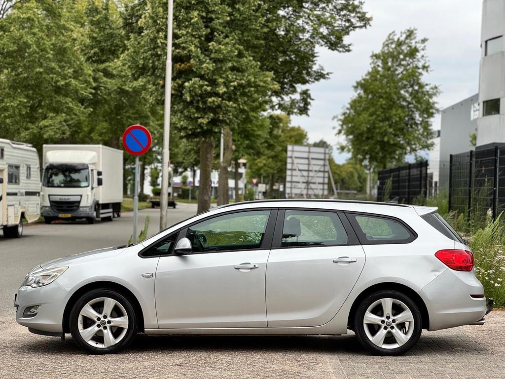 Opel Astra Sports Tourer 1.4 Turbo Edition/export navi/psens, Euro 5, Gebruikt, 4 cilinders, 1337 kg