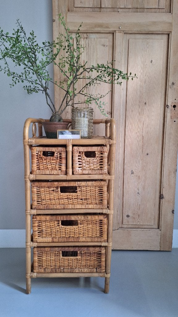 Rotan ladekastje met 5 rieten manden – Boho / Vintage, Ophalen, Minder dan 50 cm, Gebruikt, 5 laden of meer