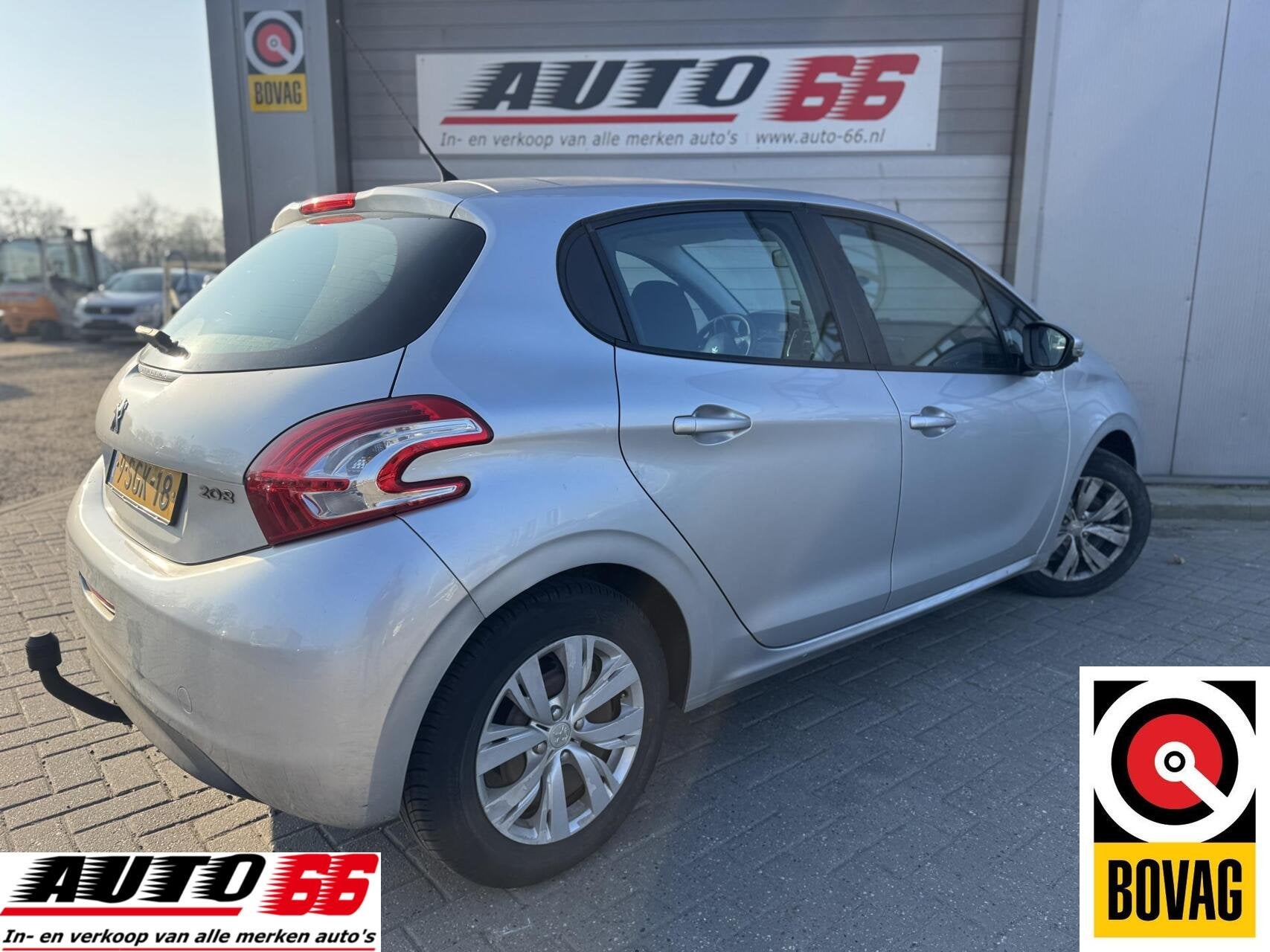 Peugeot 208 1.2 VTi Access APK tot 10-2027, Auto's, Voorwielaandrijving, Euro 5, Stof, Gebruikt