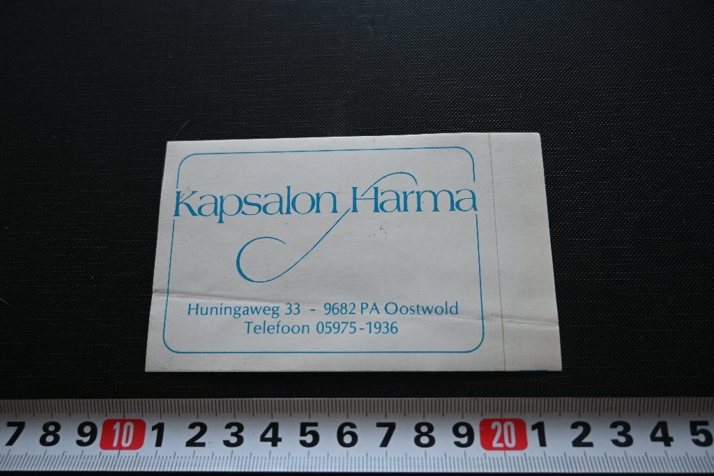 sticker oostwold KAPSALON HARMA huningaweg 33, Ophalen of Verzenden, Zo goed als nieuw