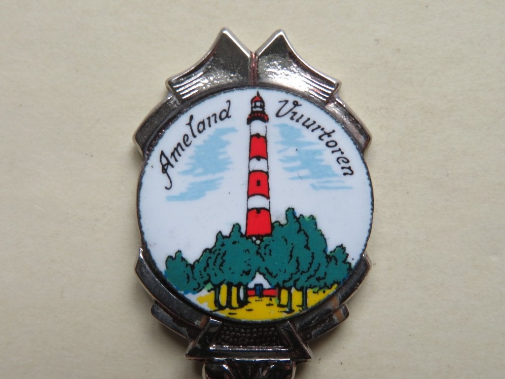 Lepeltje vuurtoren Bornrif Ameland porseleinen schildje, Antiek en Kunst, Verzenden