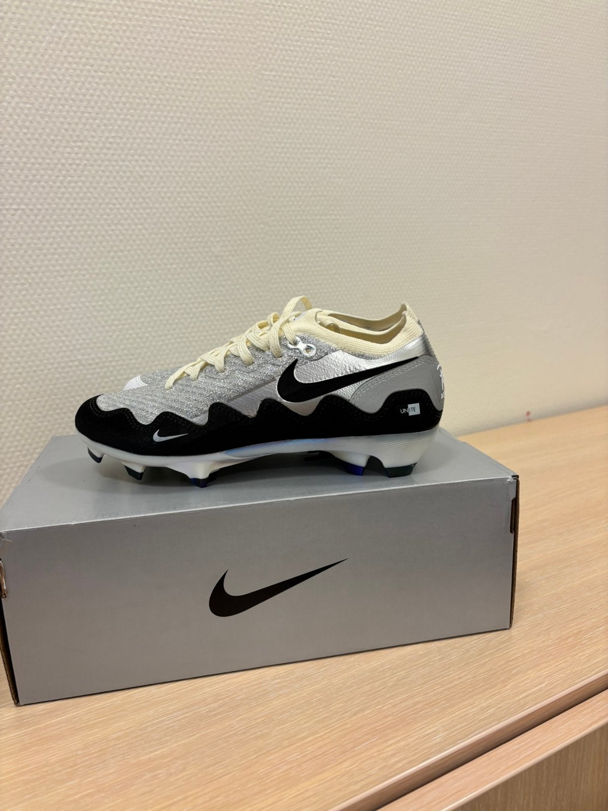Nike x patta maat 38, Maat XS of kleiner, Ophalen of Verzenden, Nieuw, Schoenen