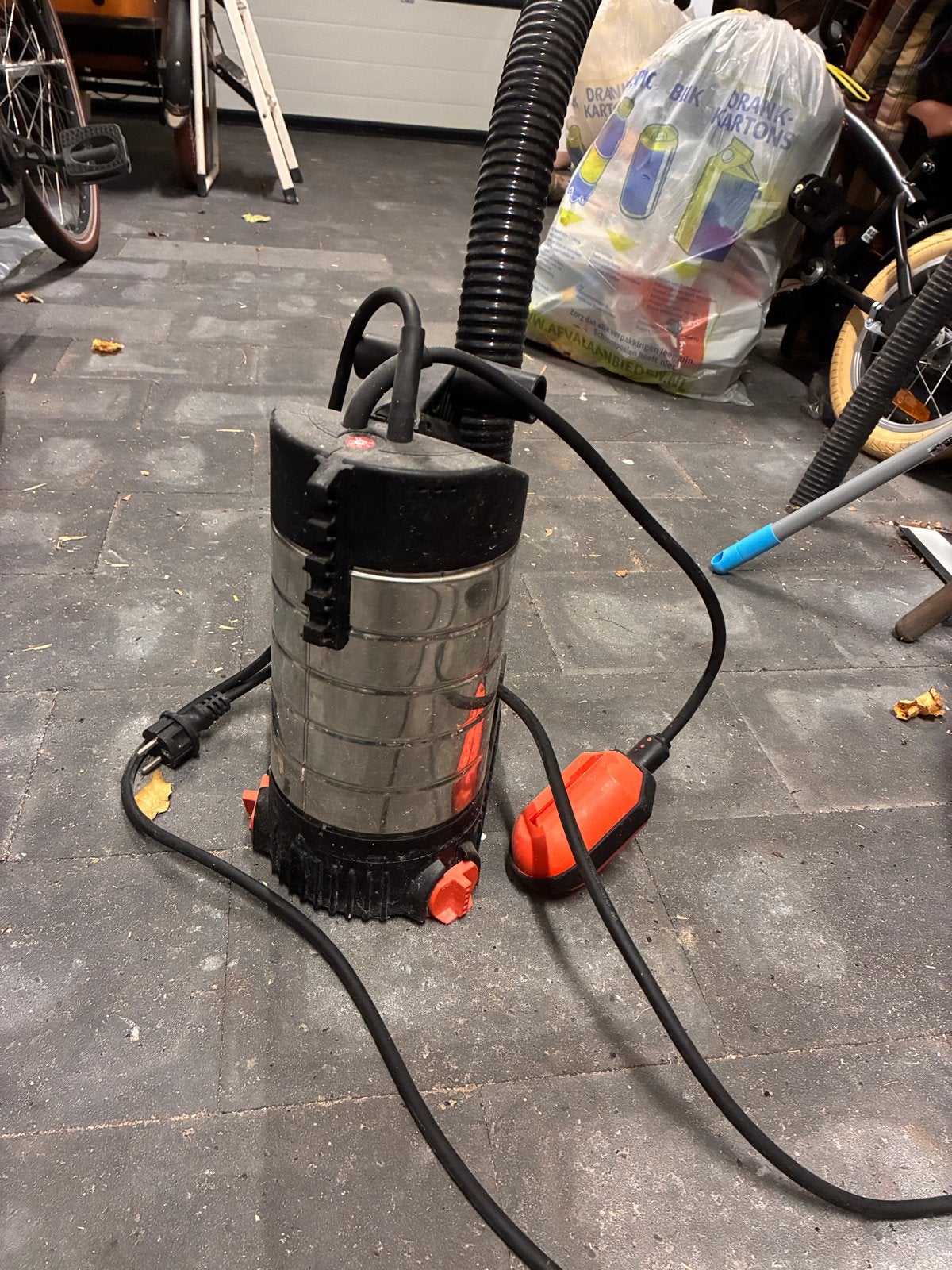 Gardena Dompelpomp 21000 Inox - Krachtig en Betrouwbaar, Ophalen, Gebruikt, Elektrisch, Dompelpomp