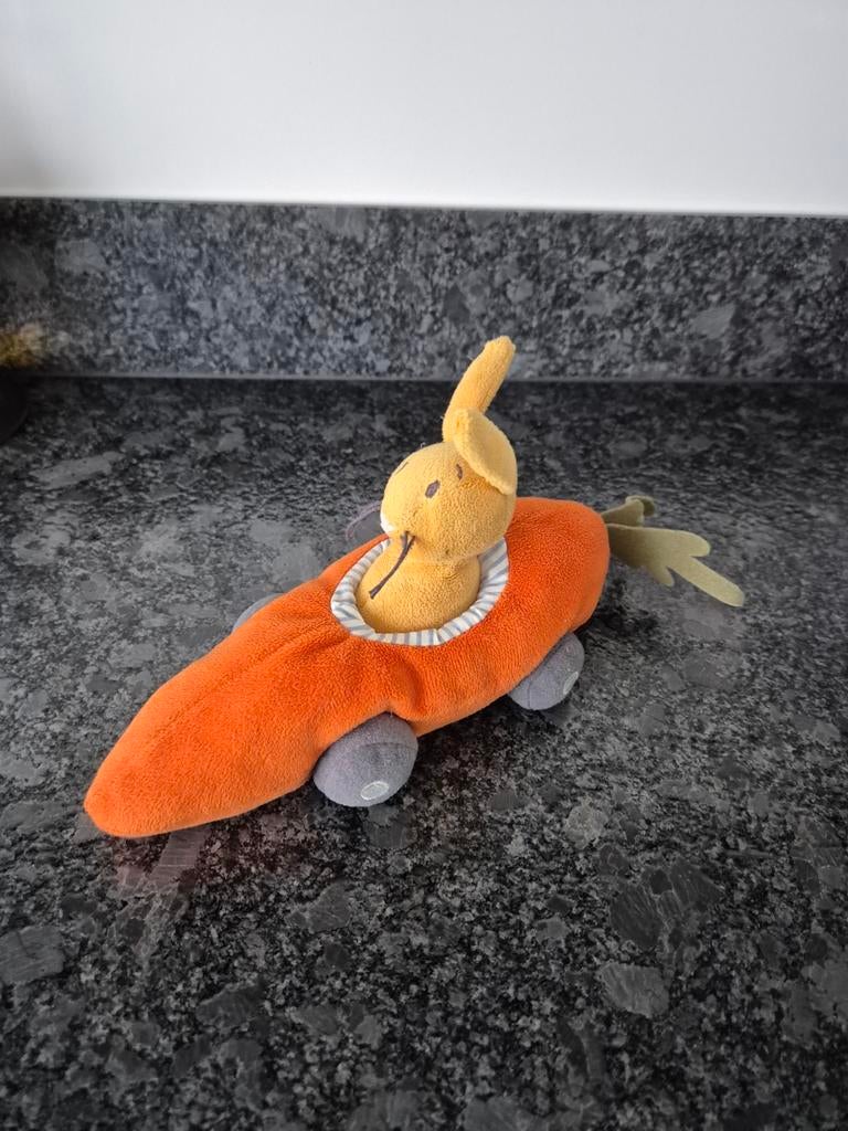 IKEA - Knuffel Konijn in wortel (serie Fabler), Ophalen of Verzenden, Zo goed als nieuw, Konijn