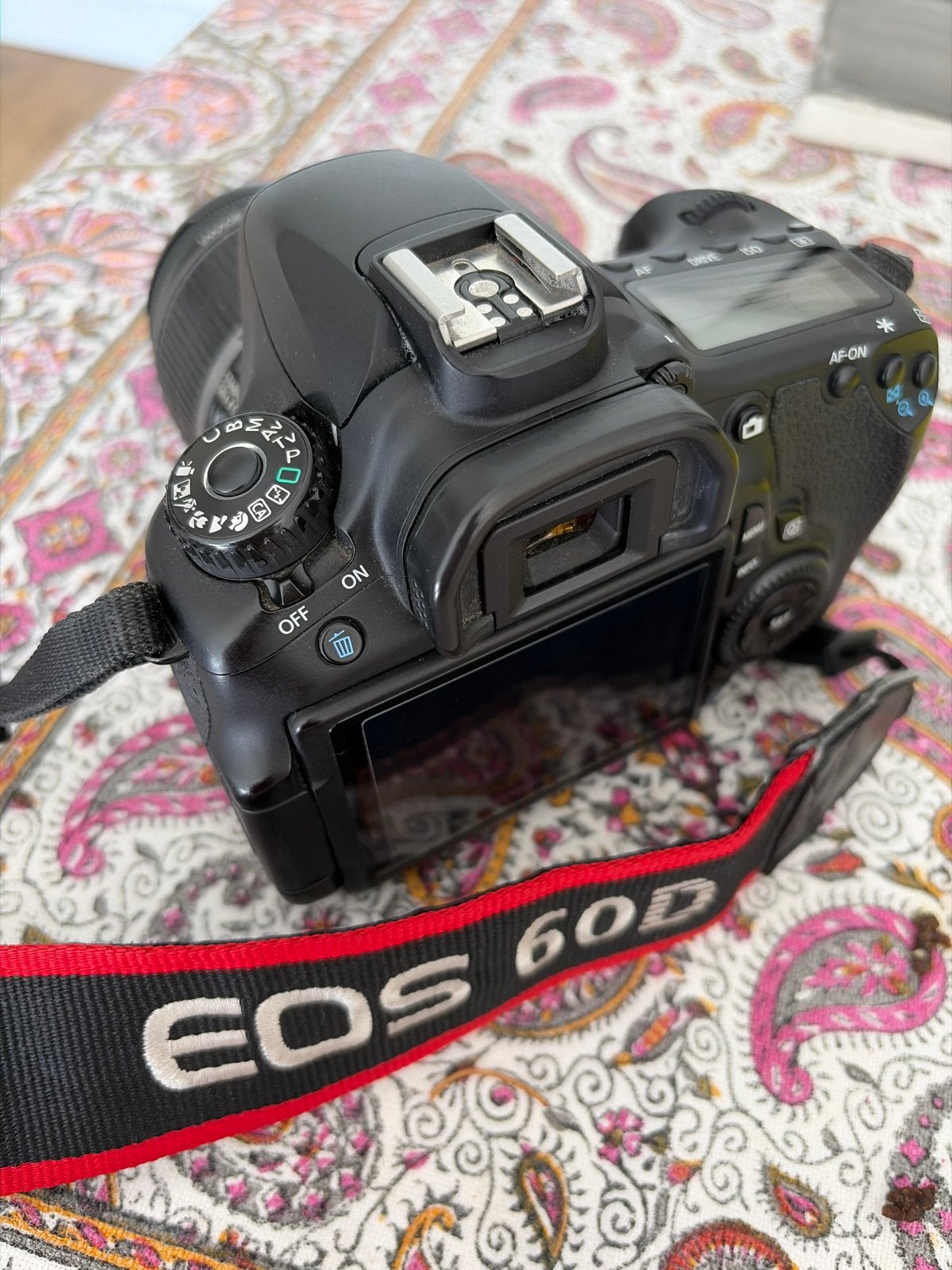 Canon EOS 60D + 18-55mm lens DSLR Camera met accessoires
