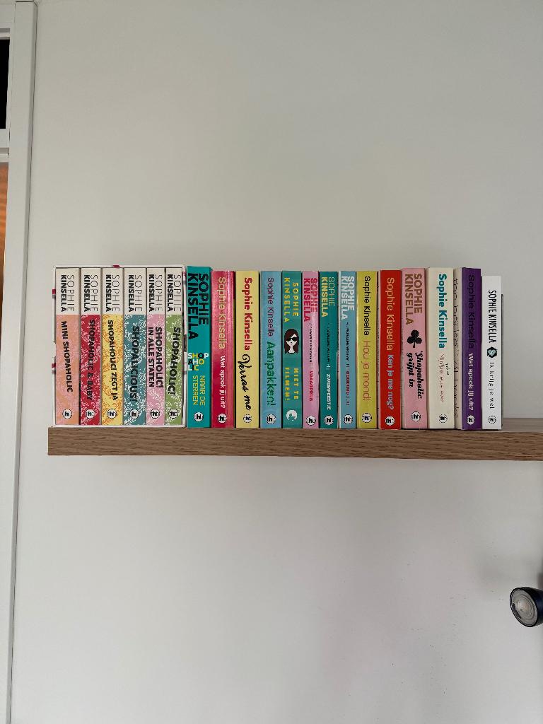 boeken Sophie Kinsella, Ophalen, Zo goed als nieuw