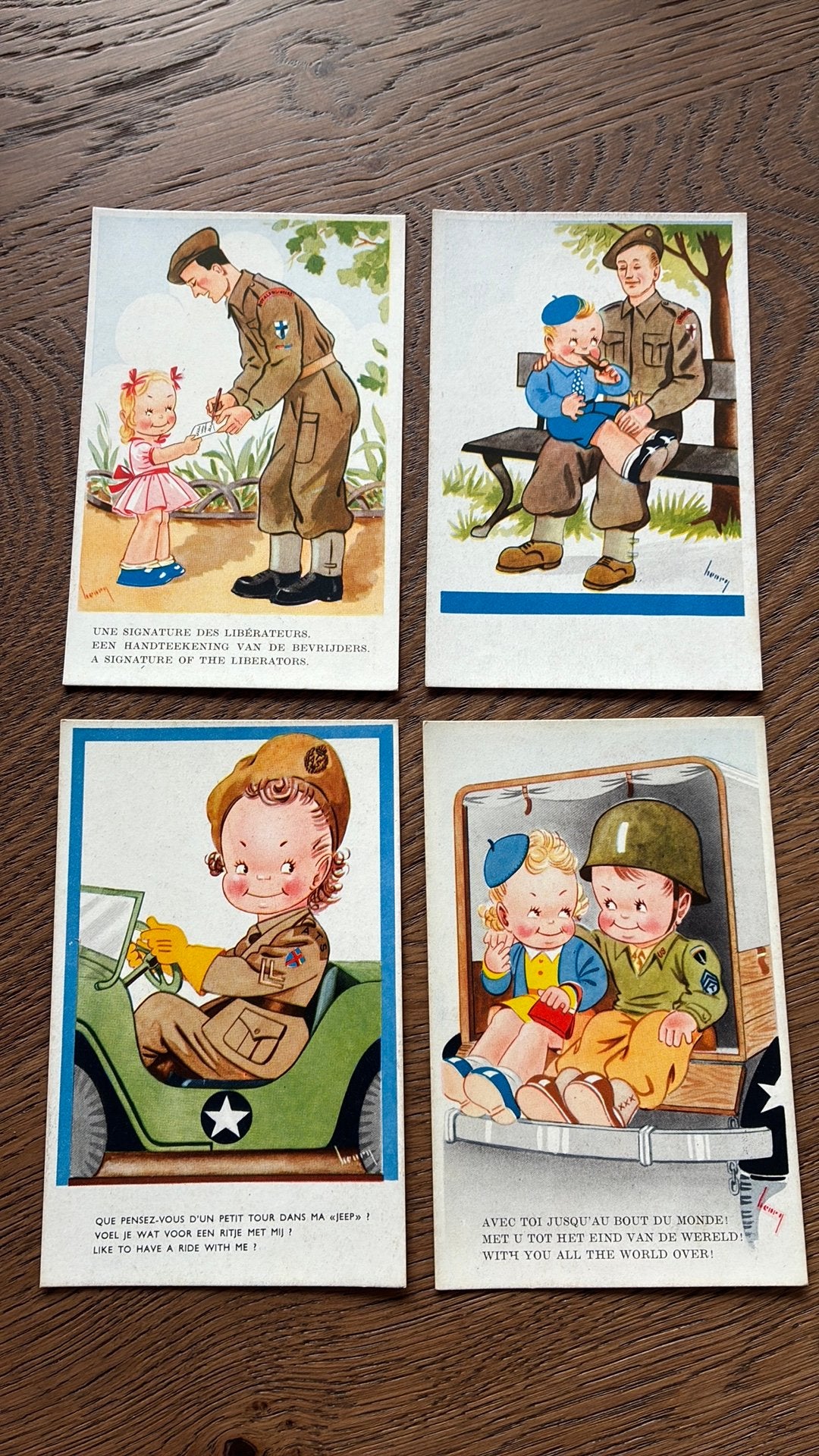 11 kaarten. Humor. In uniform. Militair etc. Ook per stuk, Ophalen of Verzenden, Ongelopen, Overige thema's