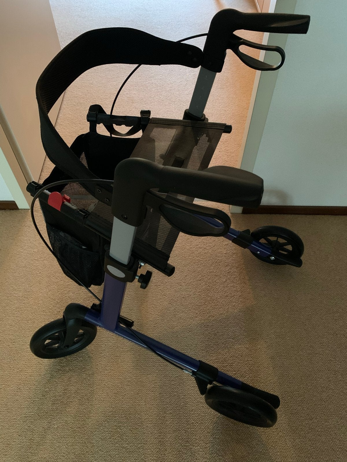 Mobilex Leopard rollator, Ophalen