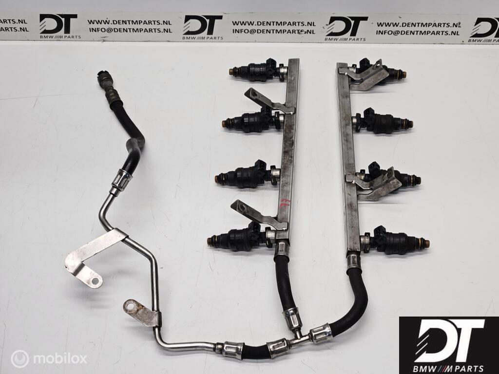Brandstofrail + injectoren BMW M5 E39 S62 S62B50 13311407636, Auto-onderdelen, Brandstofsystemen, BMW, Gebruikt, Ophalen of Verzenden