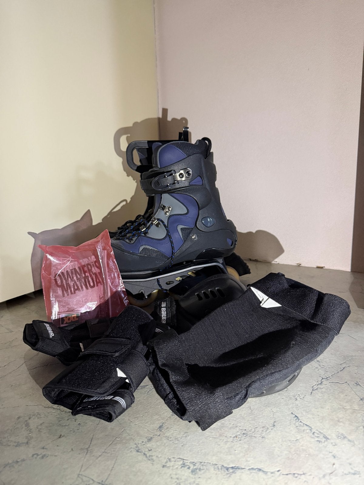 Roces Street Fighter Inline Skates Maat 44 met Bescherming, Ophalen, Gebruikt, Inline skates 4 wielen, Heren
