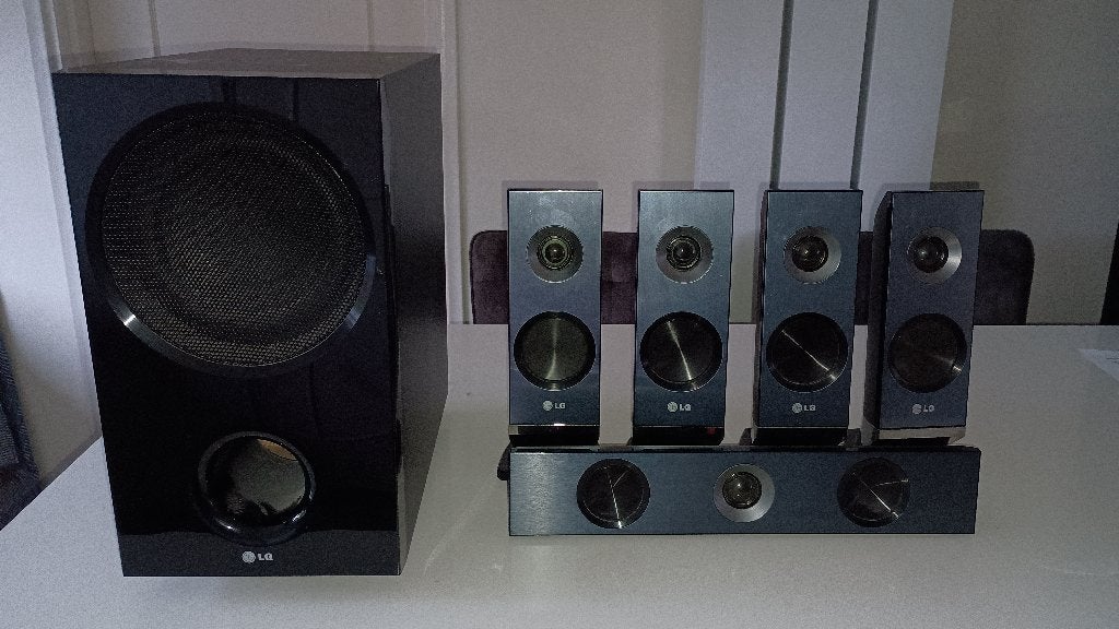 LG Surroundset 5.1 + Subwoofer, Audio, Tv en Foto, Luidsprekers, Gebruikt, Ophalen, Overige merken, 120 tot 150 watt
