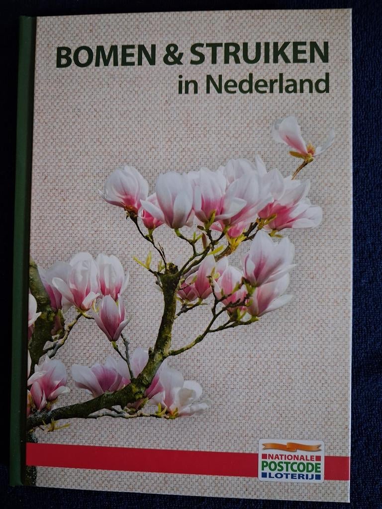 Bomen & Struiken in Nederland - Nationale Postcode Loterij, Ophalen of Verzenden, Zo goed als nieuw, Bloemen, Planten en Bomen