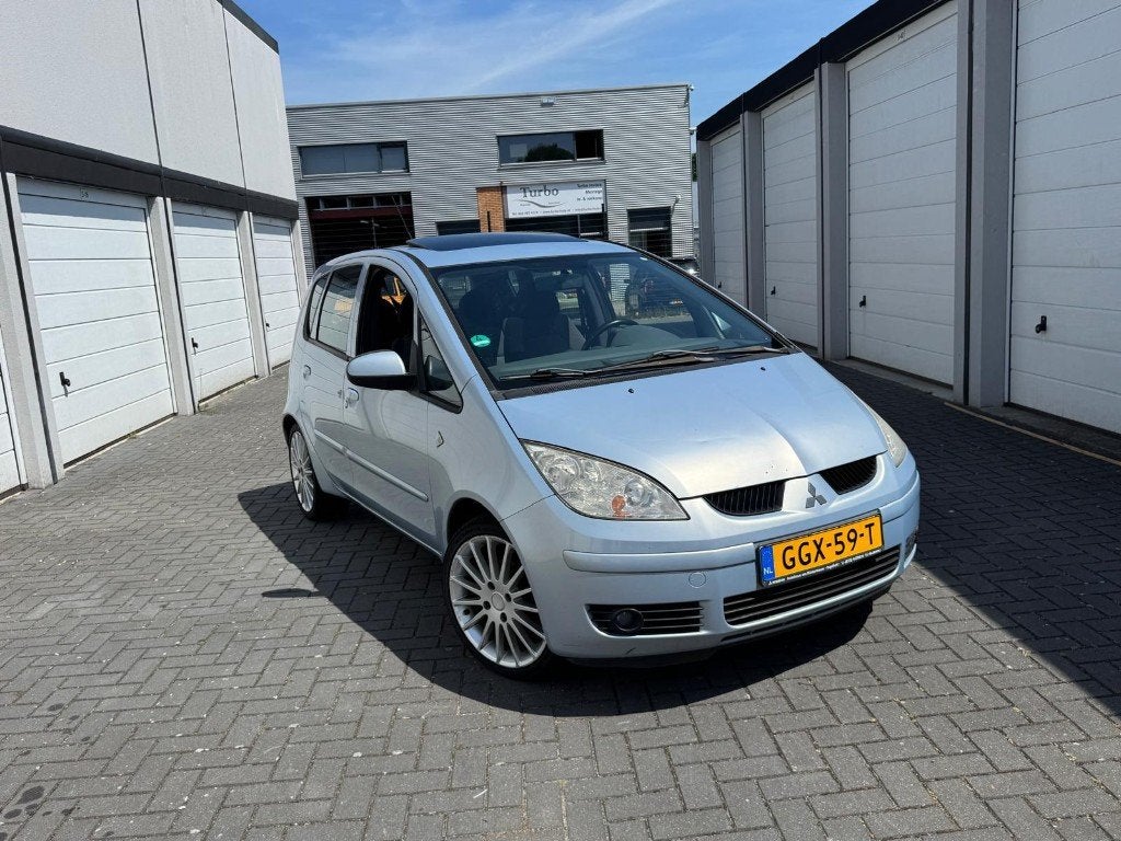 Mitsubishi 2007 Blauw voor export of handel!, Auto's, Mitsubishi, Stof, Zwart, 4 cilinders, Blauw