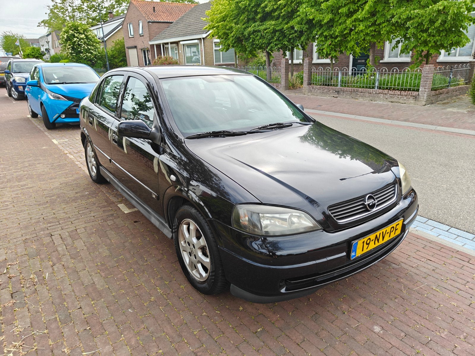 Opel Astra 1.6 16V 5D 2004 Zwart, Auto's, Opel, Particulier, Astra, ABS, Airbags, Airconditioning, Alarm, Bluetooth, Boordcomputer