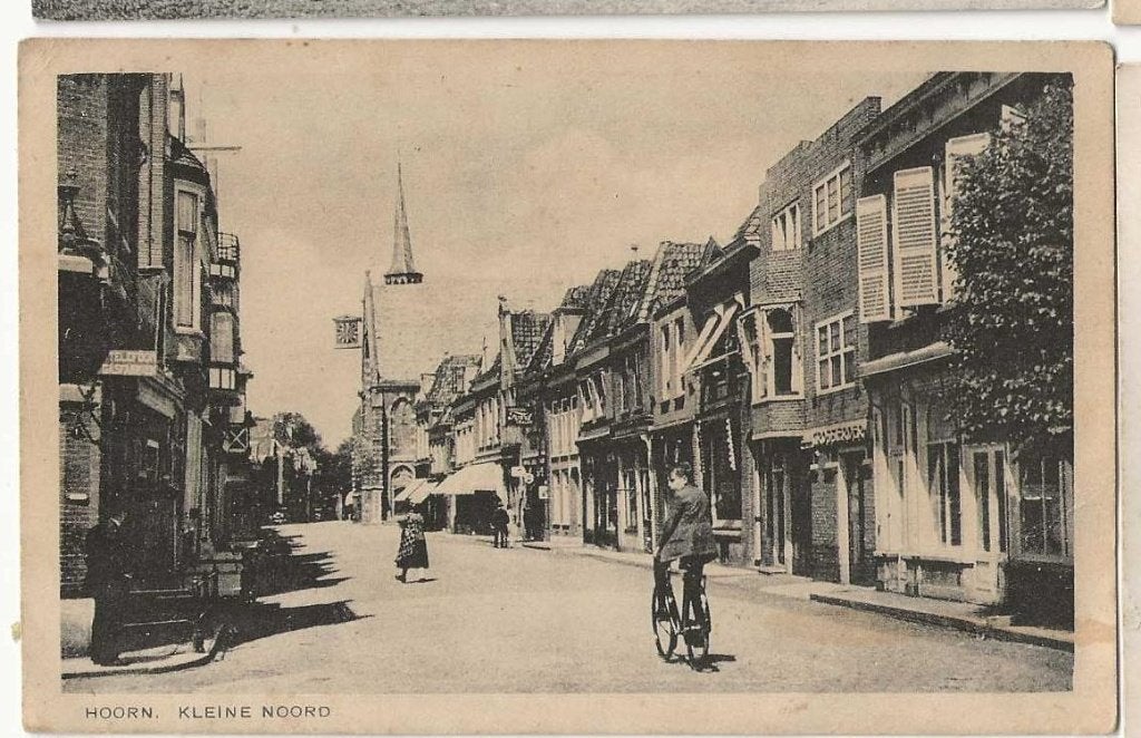 Hoorn-223  Fietser Kliene Noord, Verzenden, 1920 tot 1940, Gelopen, Noord-Holland