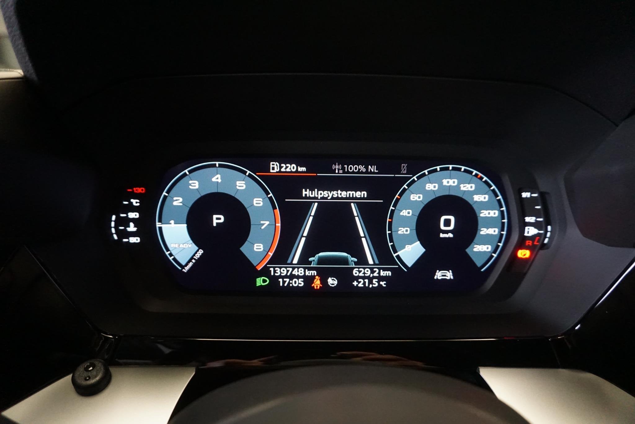 Audi A3 Sportback 35 TFSI150PK/Digitaal Dashboard/Camera/Aut, Stof, 4 cilinders, 150 pk, Wit