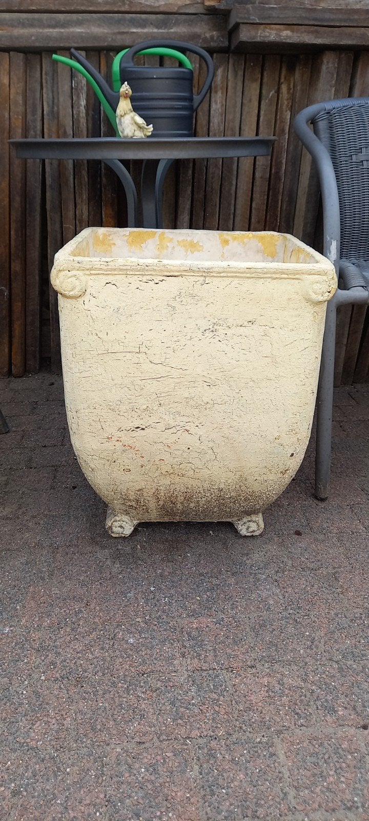 Decoratieve bloempot van steen 40br x 51hoog  cm, Ophalen, Steen, Gebruikt, Minder dan 60 cm