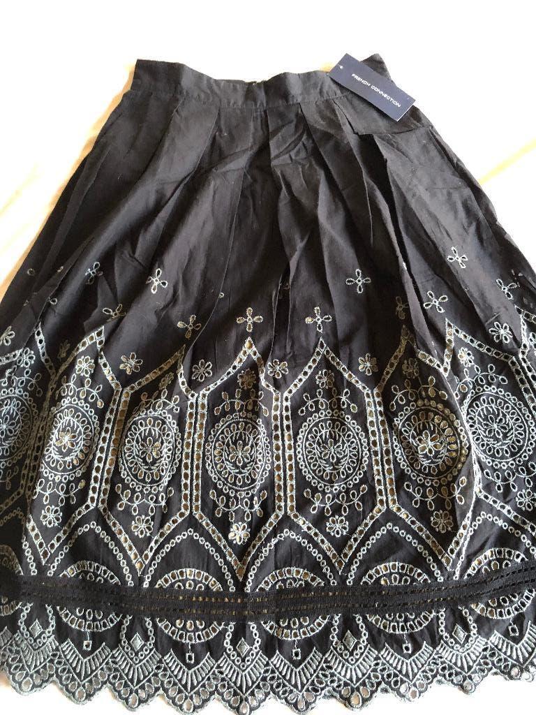 NIEUWE zwarte geborduurde boho rok French Connection XS (8), Kleding | Dames, Rokken, French Connection, Verzenden, Zwart, Nieuw
