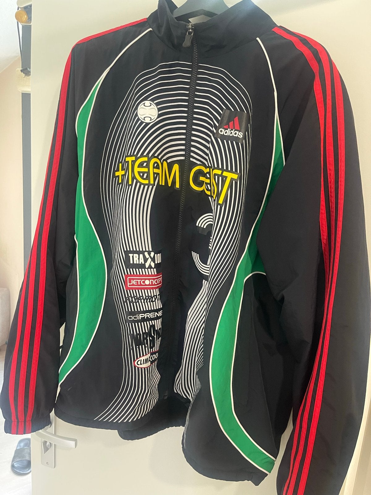 Adidas Team Geist Trainingsjack - Zwart/Rood/Groen XL, Kleding | Heren, Meerkleurig, Maat 56/58 (XL), Ophalen of Verzenden, Zo goed als nieuw
