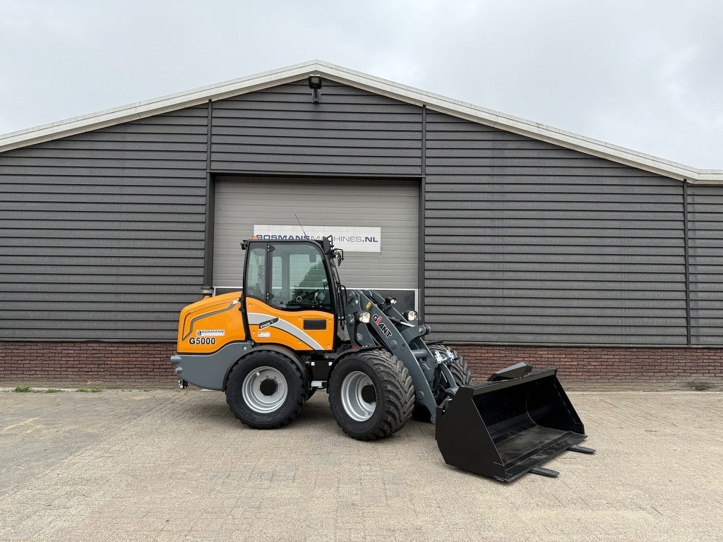 Giant G5000 shovel NIEUW uit voorraad leverbaar!