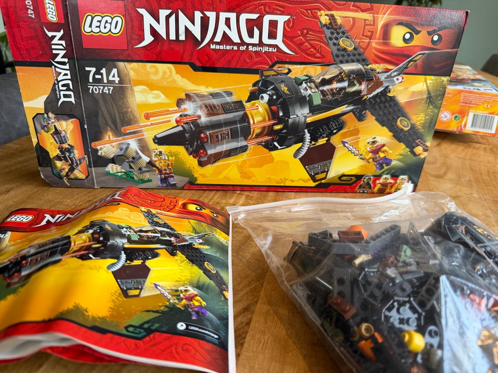 Lego Ninjago 70747 Boulder Blaster met doos en boekjes, Gebruikt, Lego, Ophalen of Verzenden, Inclusief doos