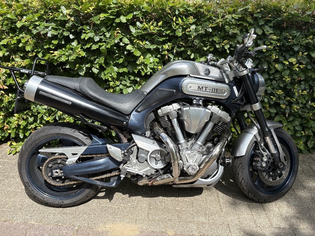 te koop Yamaha MT-01, Motoren, 2 cilinders, Occasion, 1670 cc, Motorrijbewijs A