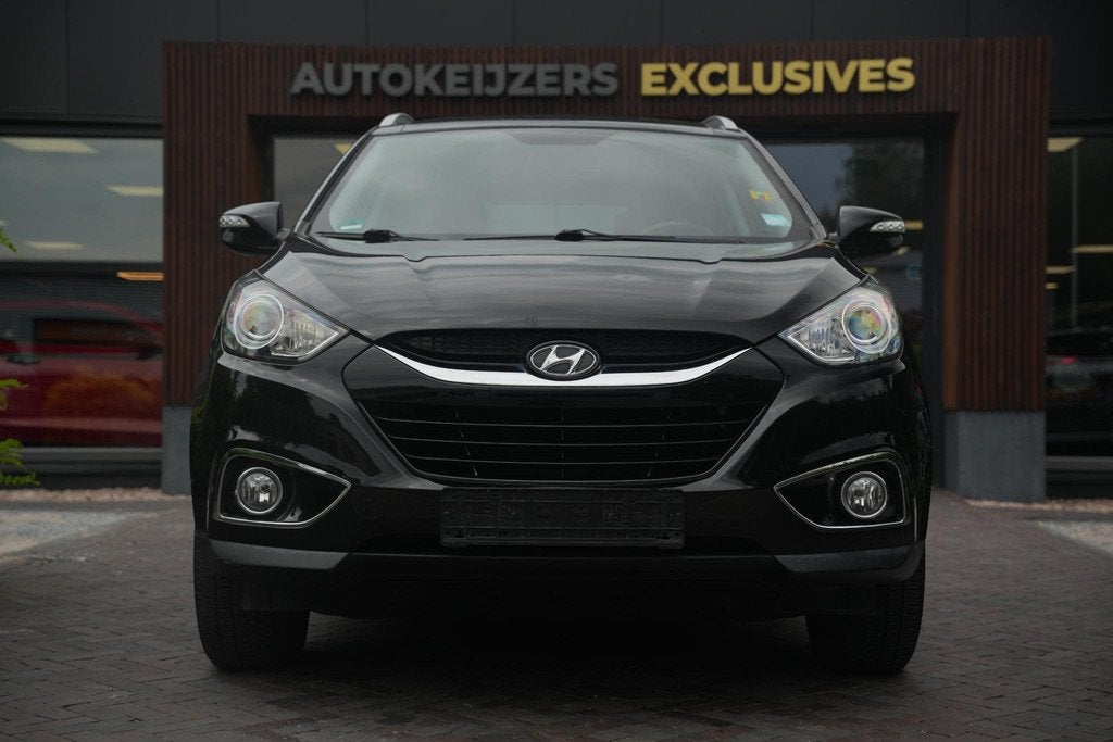 Hyundai ix35 2.0i i-Catcher Panoramadak Cruise Clima 4x Stoe, Auto's, Hyundai, Gebruikt, Parkeercamera, 4 cilinders, Leder