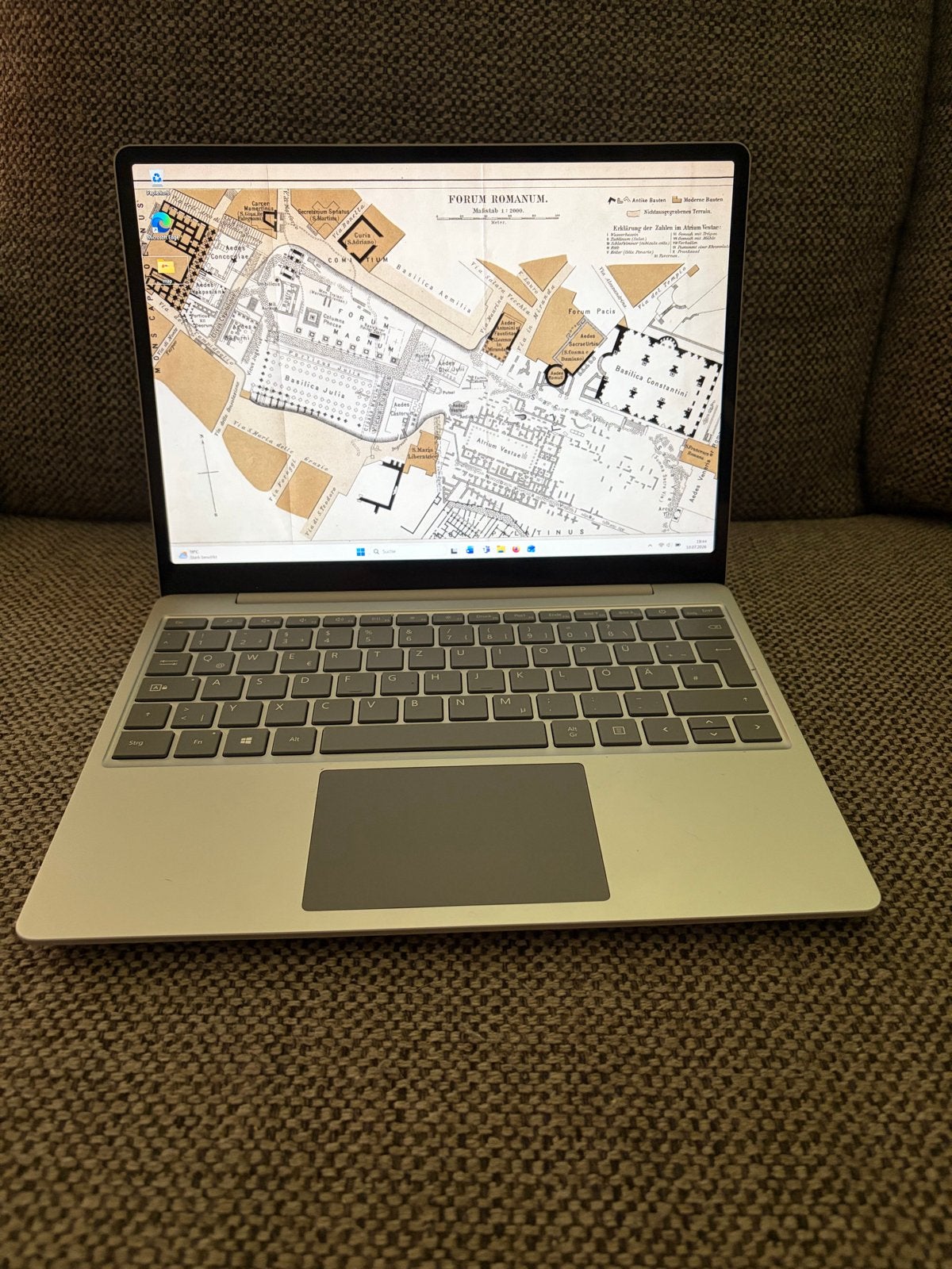 Microsoft Surface Laptop Go - i5, 4GB RAM, Win 11 Pro, Gebruikt, HDD, Qwerty, Minder dan 2 Ghz