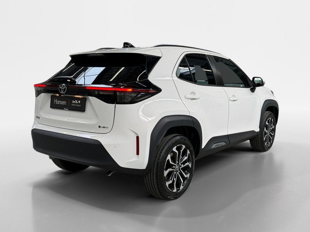 Toyota Yaris Cross 1.5 Hybrid 130 Dynamic I Direct leverbaar, Auto's, Toyota, Gebruikt, Wit, 1490 cc, Bedrijf