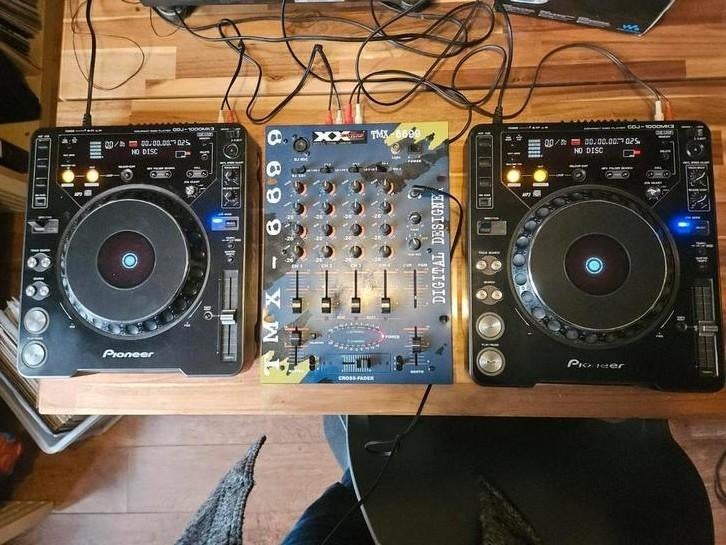 Pioneer CDJ-1000 Mk3 set met mixer, decksavers & flightcases, Muziek en Instrumenten, Dj-sets en Draaitafels, Ophalen, Pioneer