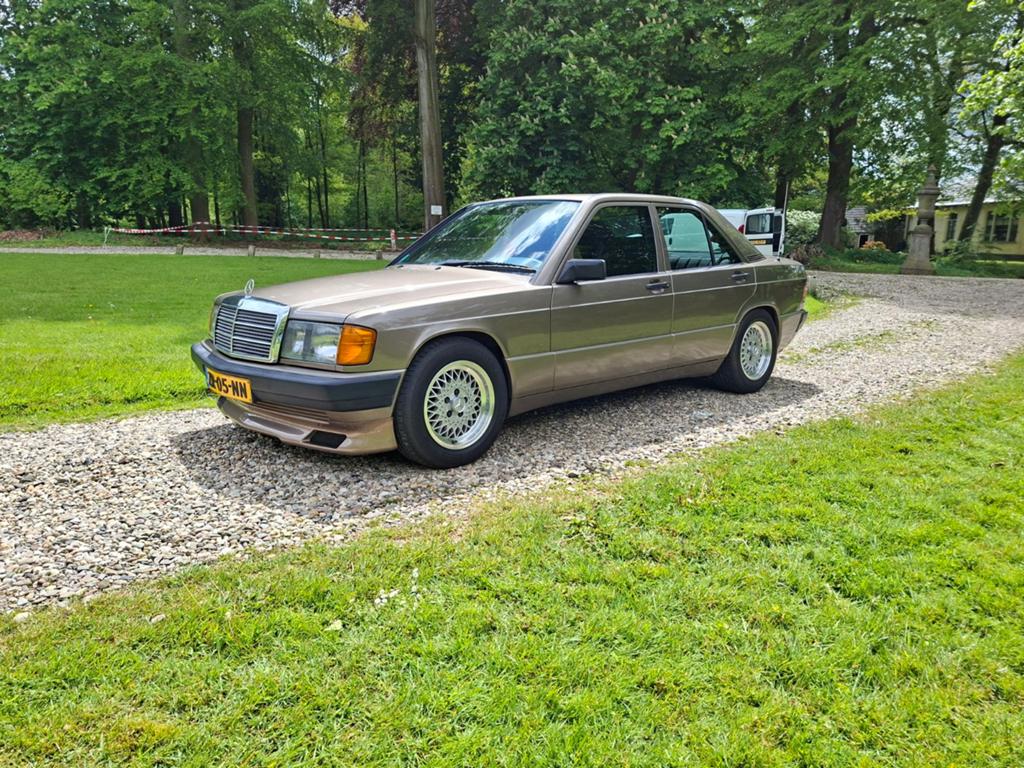 Mercedes-Benz 190-Serie 1.8 E U9 1991 Beige, Auto's, Mercedes-Benz, Particulier, 190-Serie, Benzine, Sedan, Handgeschakeld, Origineel Nederlands