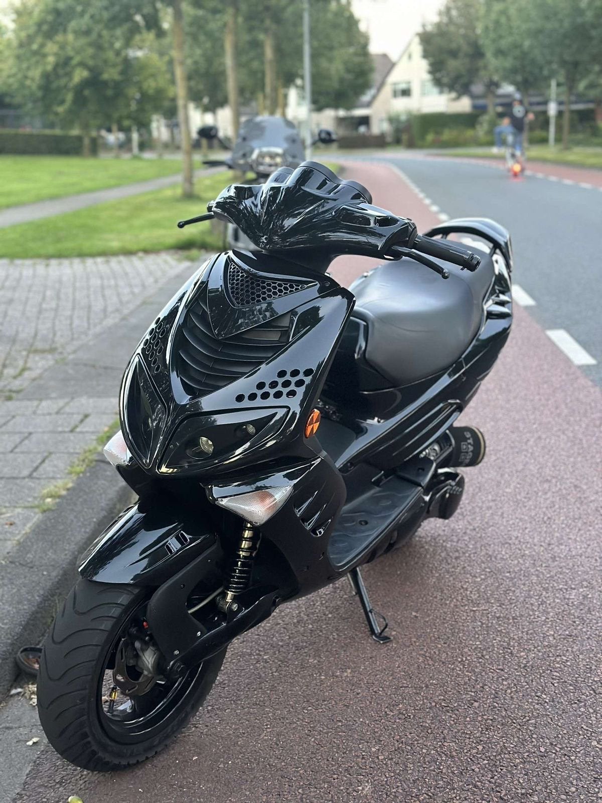 Gezocht 2 takt scooter, Ophalen of Verzenden, Zo goed als nieuw, Benzine, Overige modellen