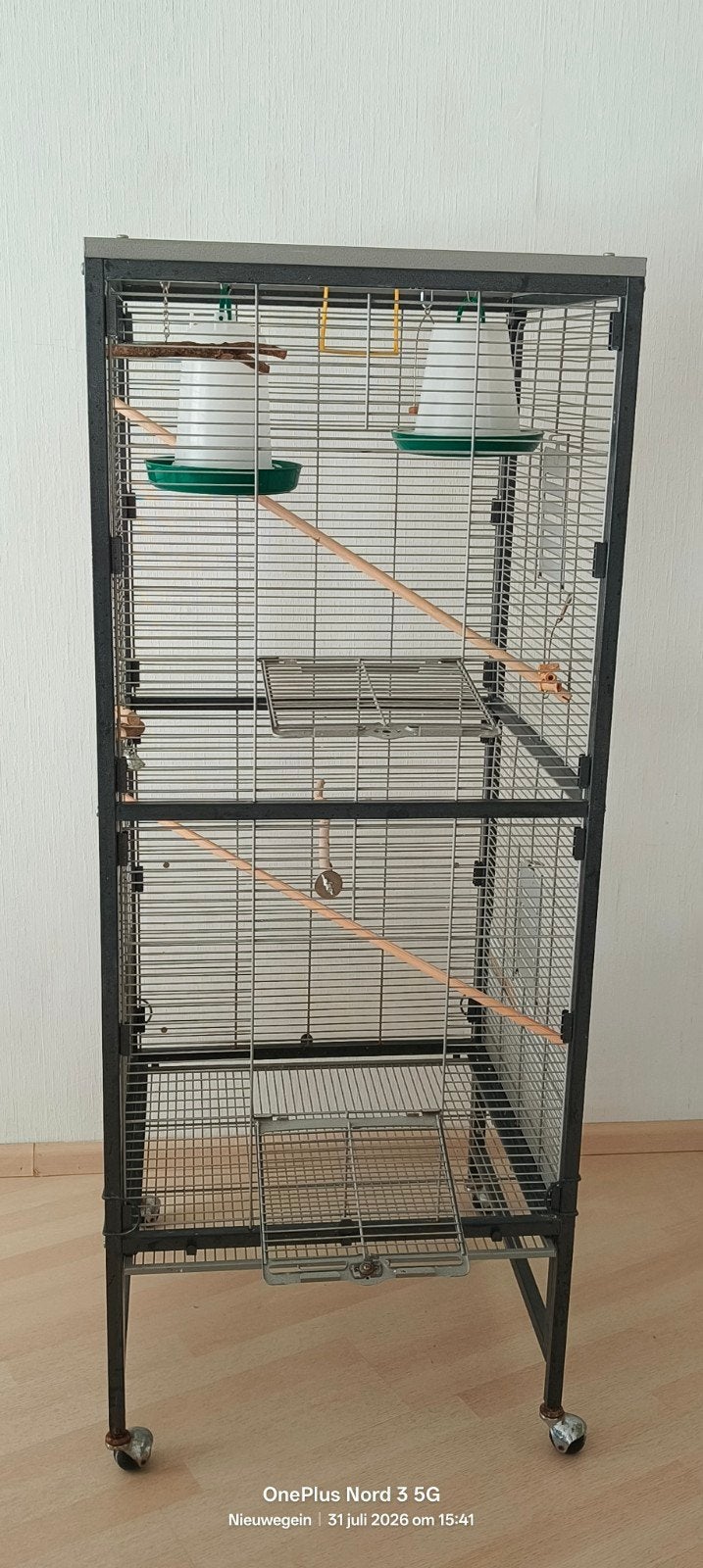 Een gebruikte kooi, Compleet, HBD 152/60/60. €25,, Ophalen, Gebruikt, Metaal, Vogelkooi