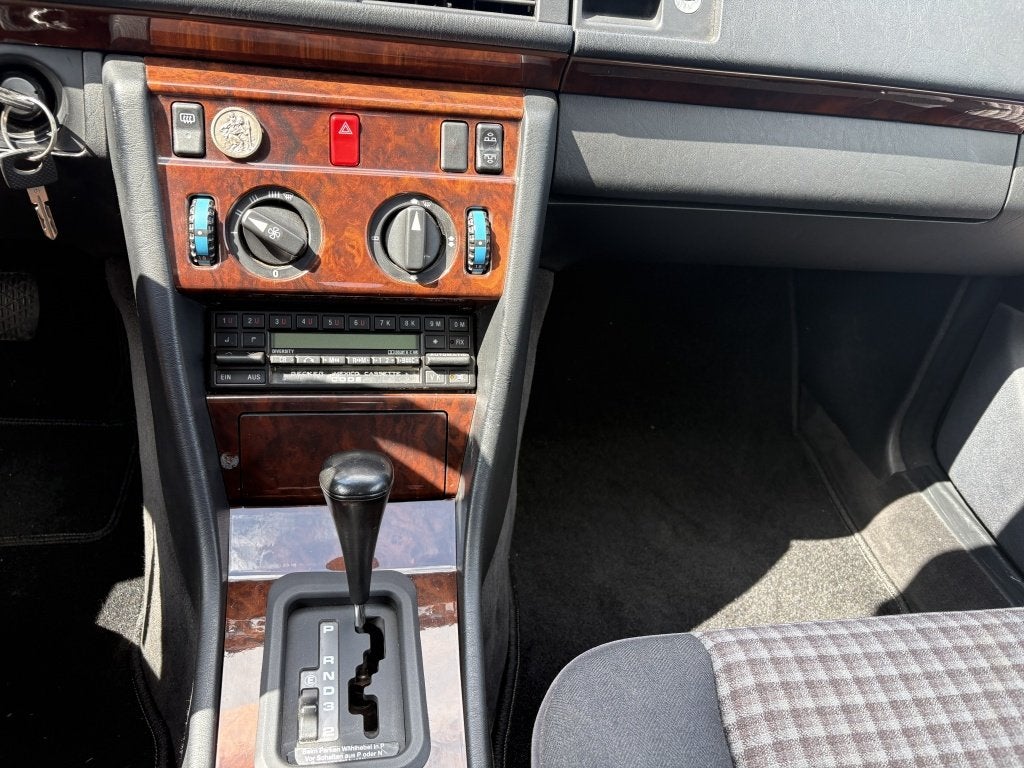 Mercedes-Benz E-Klasse 200-500 Cabrio 300 CE-24 (bj 1992), foto 11
