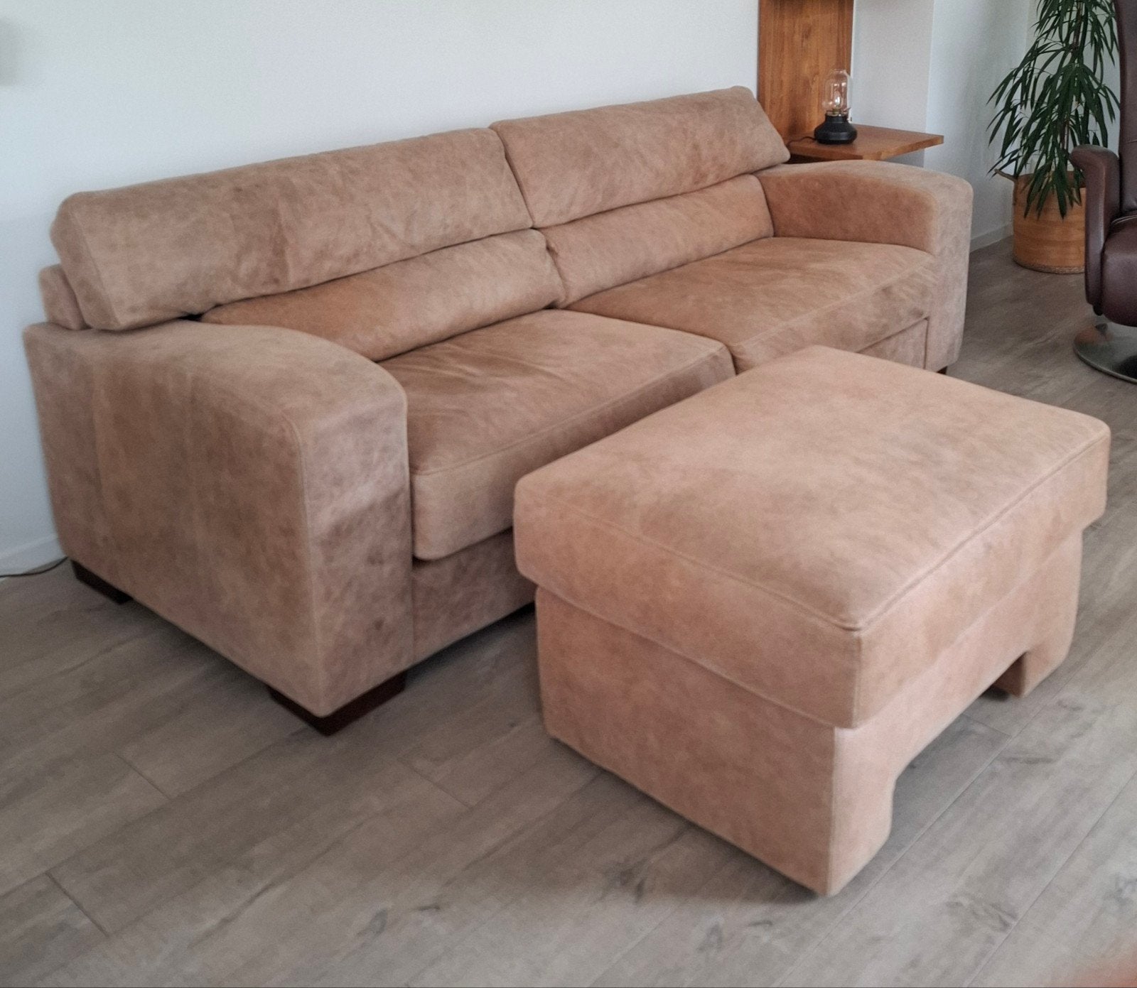 Comfortabele 3-zitsbank met poef., Ophalen, Gebruikt, Driepersoons, Rechte bank
