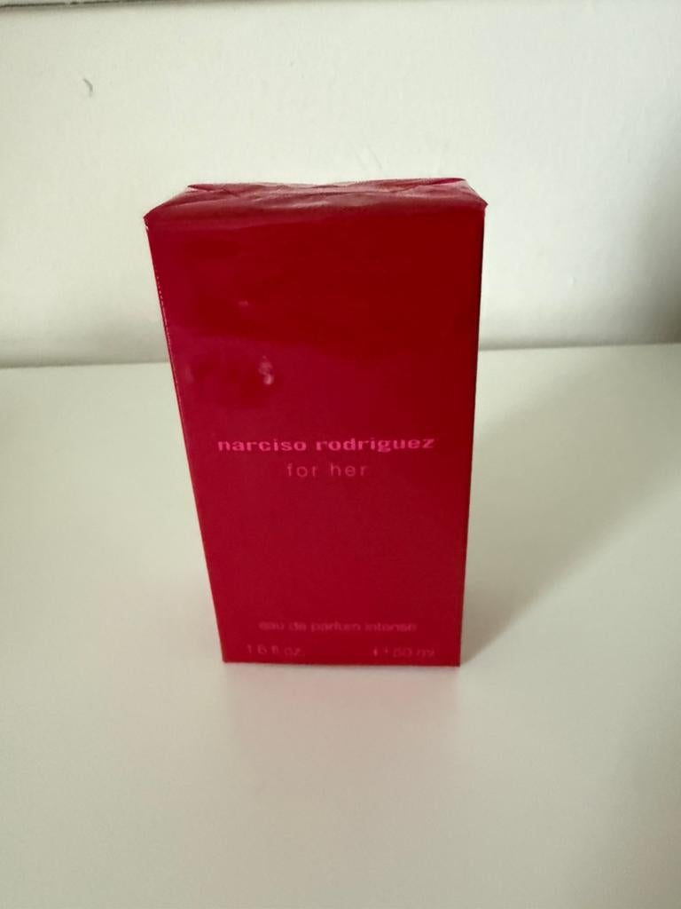 Narciso Rodriguez For Her Eau de Parfum Intense 50ml nieuw, Sieraden, Tassen en Uiterlijk, Uiterlijk | Parfum, Ophalen of Verzenden